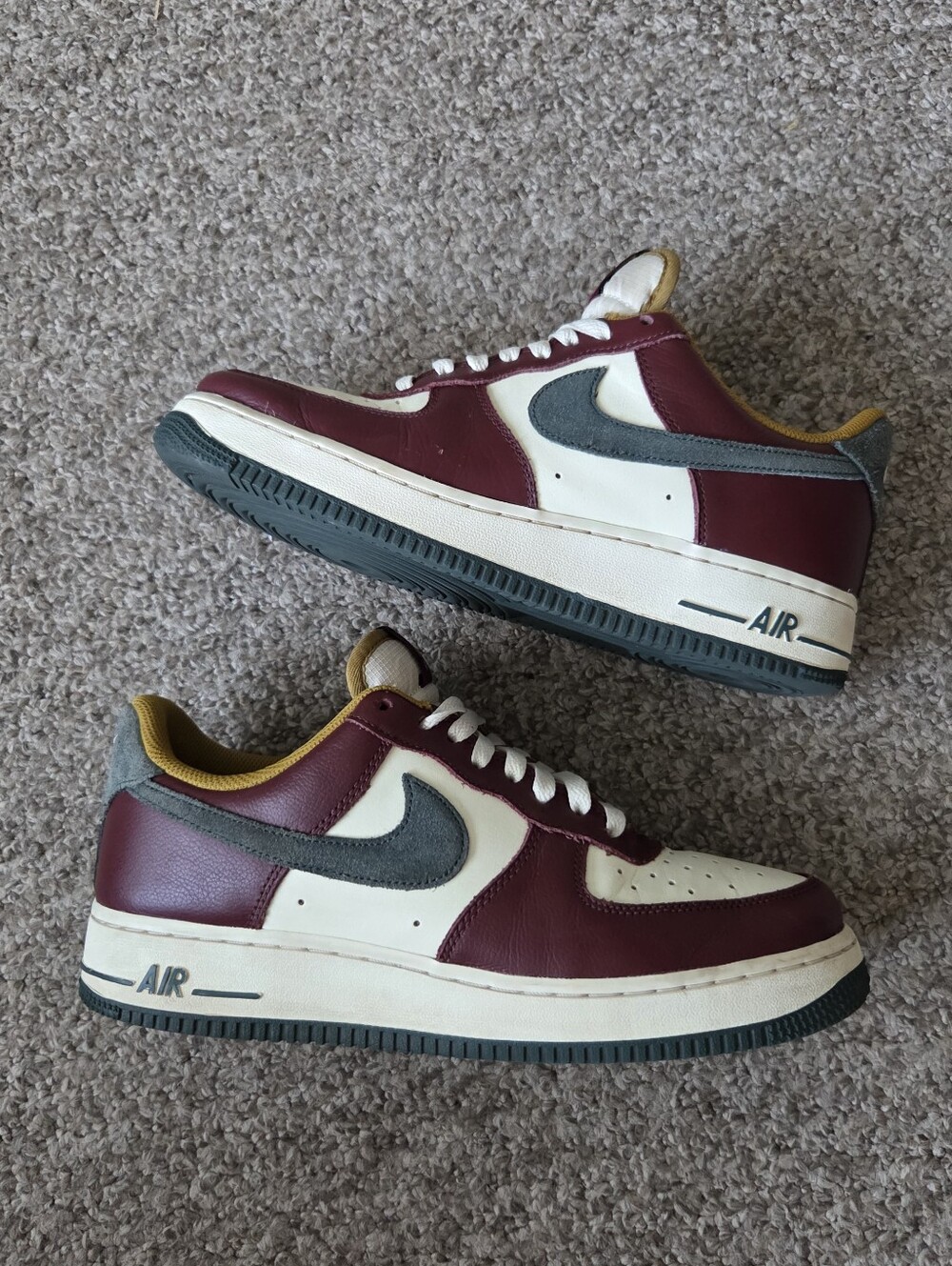 Nike Air Force 1 '07 LV8 Dark Team Red / Vintage Green Men’s Size 8